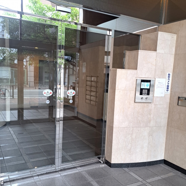 本町WESTユニーブル(5626040)　外玄関